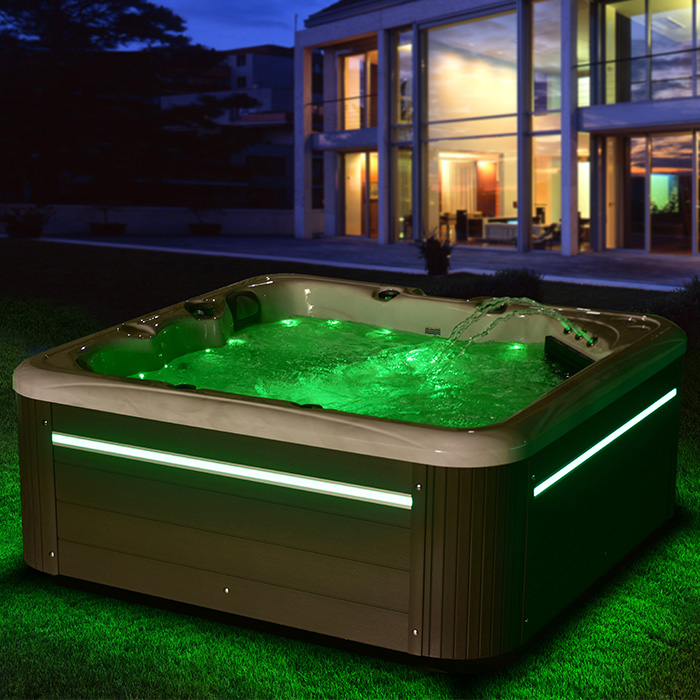 Maya Plus 5 Person Hot Tub With Coloured LEDs