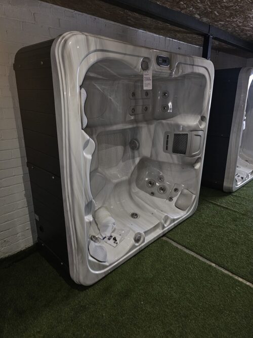 ATARA 5 Seat Hot Tub (Ex Demo - Showroom display) 17 WhatsApp Image 2025 10 24 at 13.30.45 1