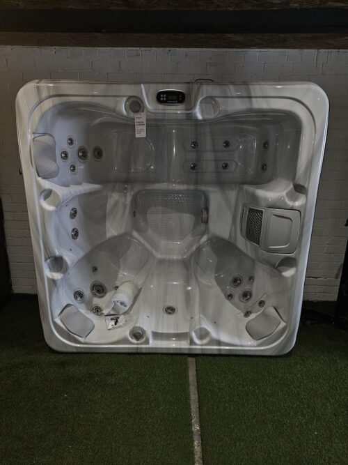 EX DEMO PALM SPAS VALUE 5 HOT TUB 5 SEAT WITH LOUNGER HOT TUB WITH BALBOA CONTROLS AND HEATER 14 WhatsApp Image 2025 10 24 at 13.30.45