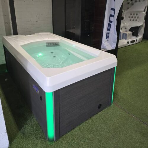 Ex Demo CHILL TUB PRO – Ice Bath / Plunge Pool 13amp 15 CHILL TUB PRO 1