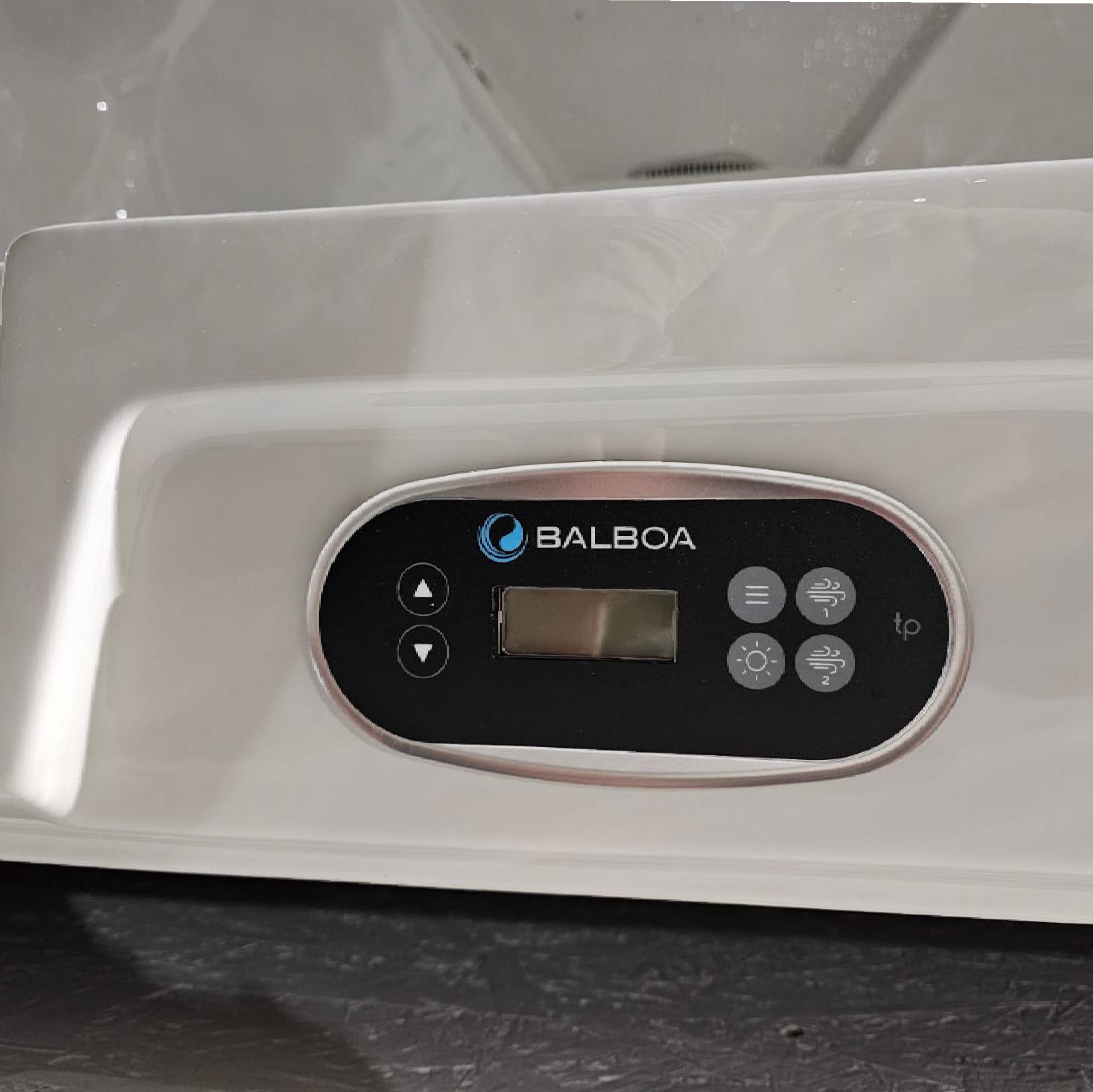 EX DEMO Palm Spas Value 4 Hot Tub 4 EX DEMO Palm Spas Value 4 Hot Tub - Image 4