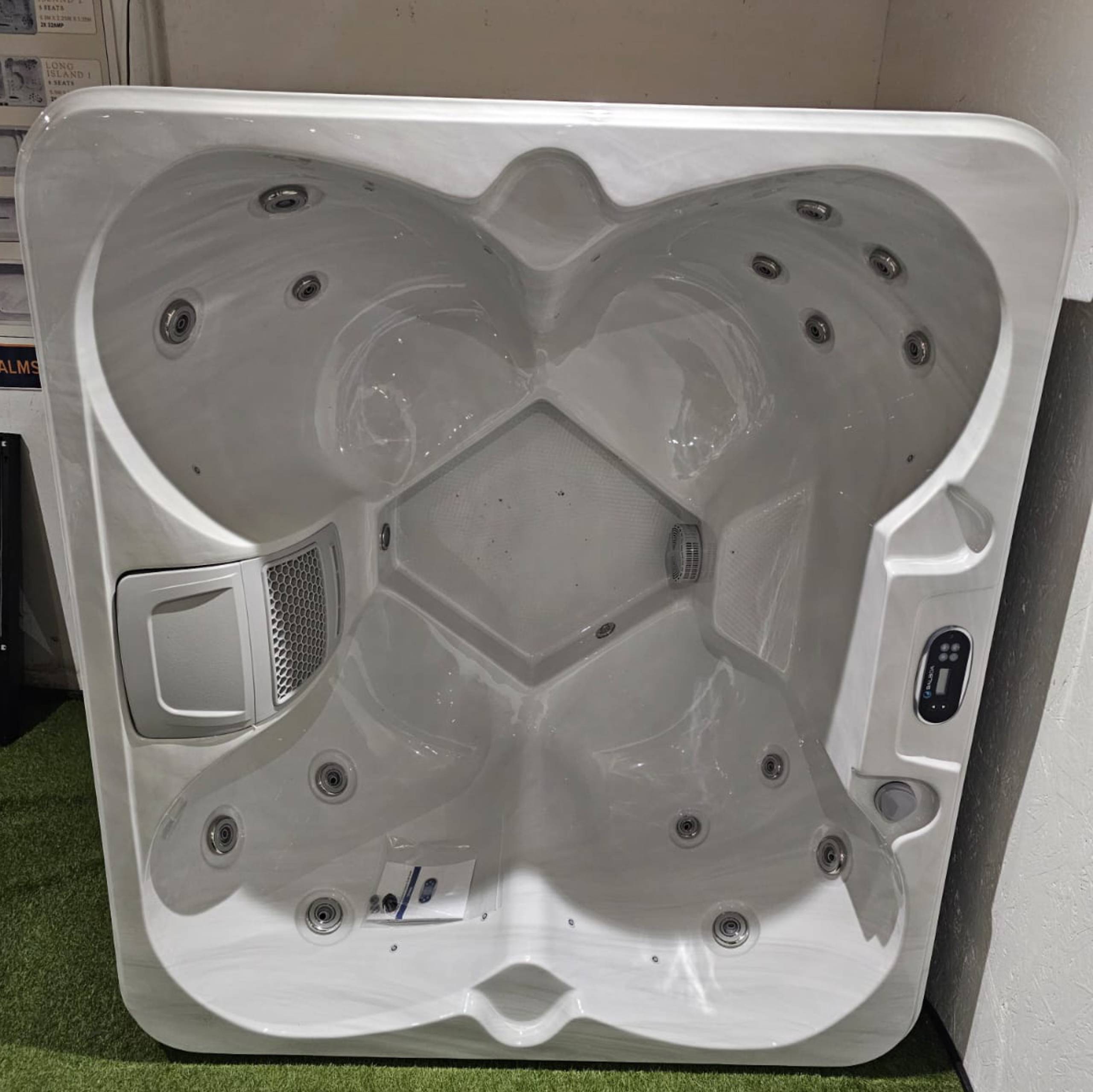EX DEMO Palm Spas Value 4 Hot Tub 6 EX DEMO Palm Spas Value 4 Hot Tub - Image 6